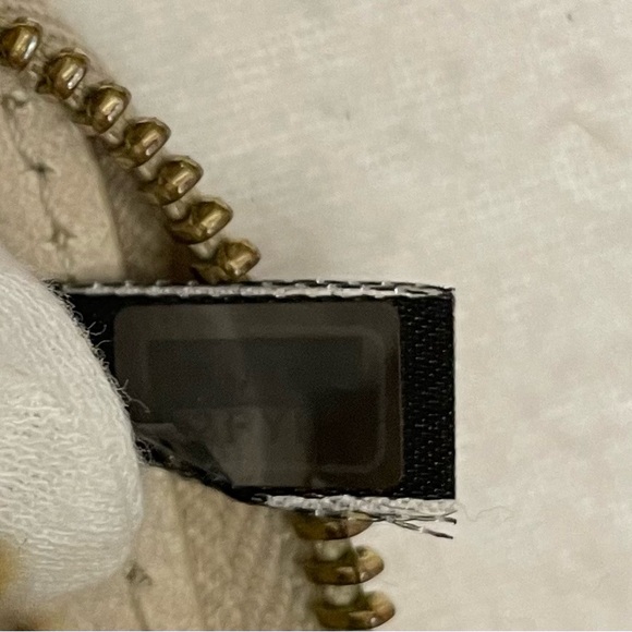 Chloe Authentic Vintage Beige Leather Long Wallet - Picture 10 of 13